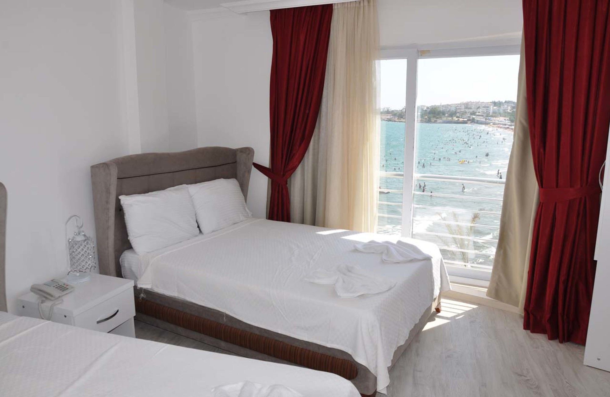 Tepe Beach Hotel Kızkalesi Exterior foto