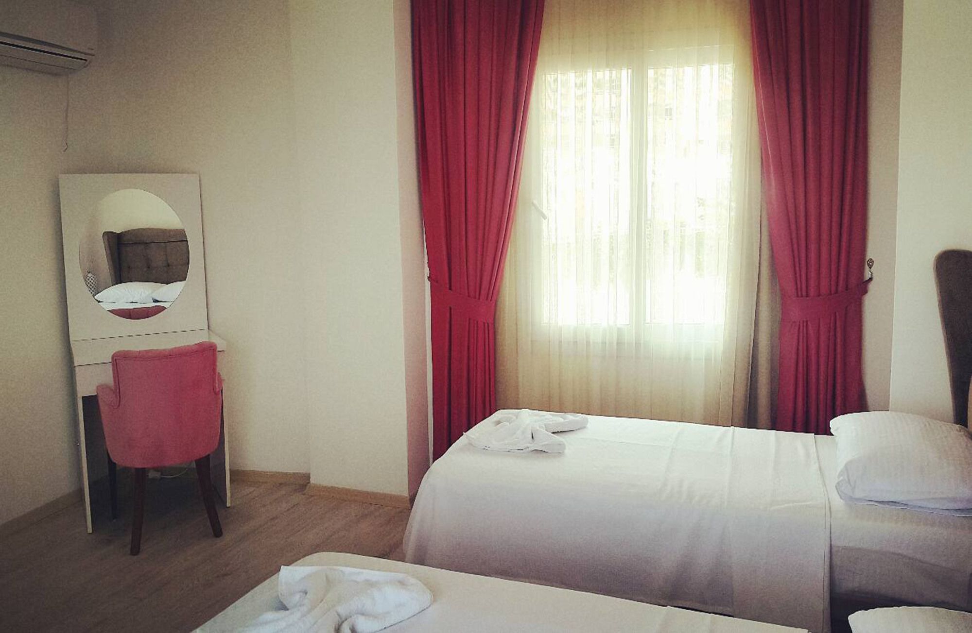 Tepe Beach Hotel Kızkalesi Exterior foto